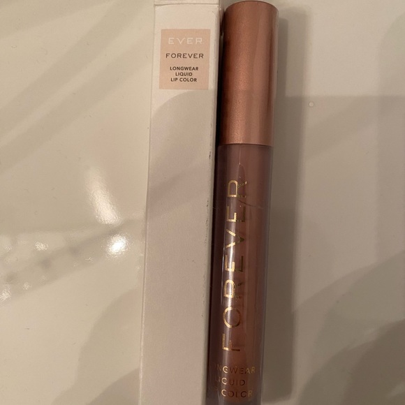 New - EVER FOREVER LONGWEAR LIQUID LIP COLOR - SWIPE (Light Beige Nude) - Picture 3 of 3